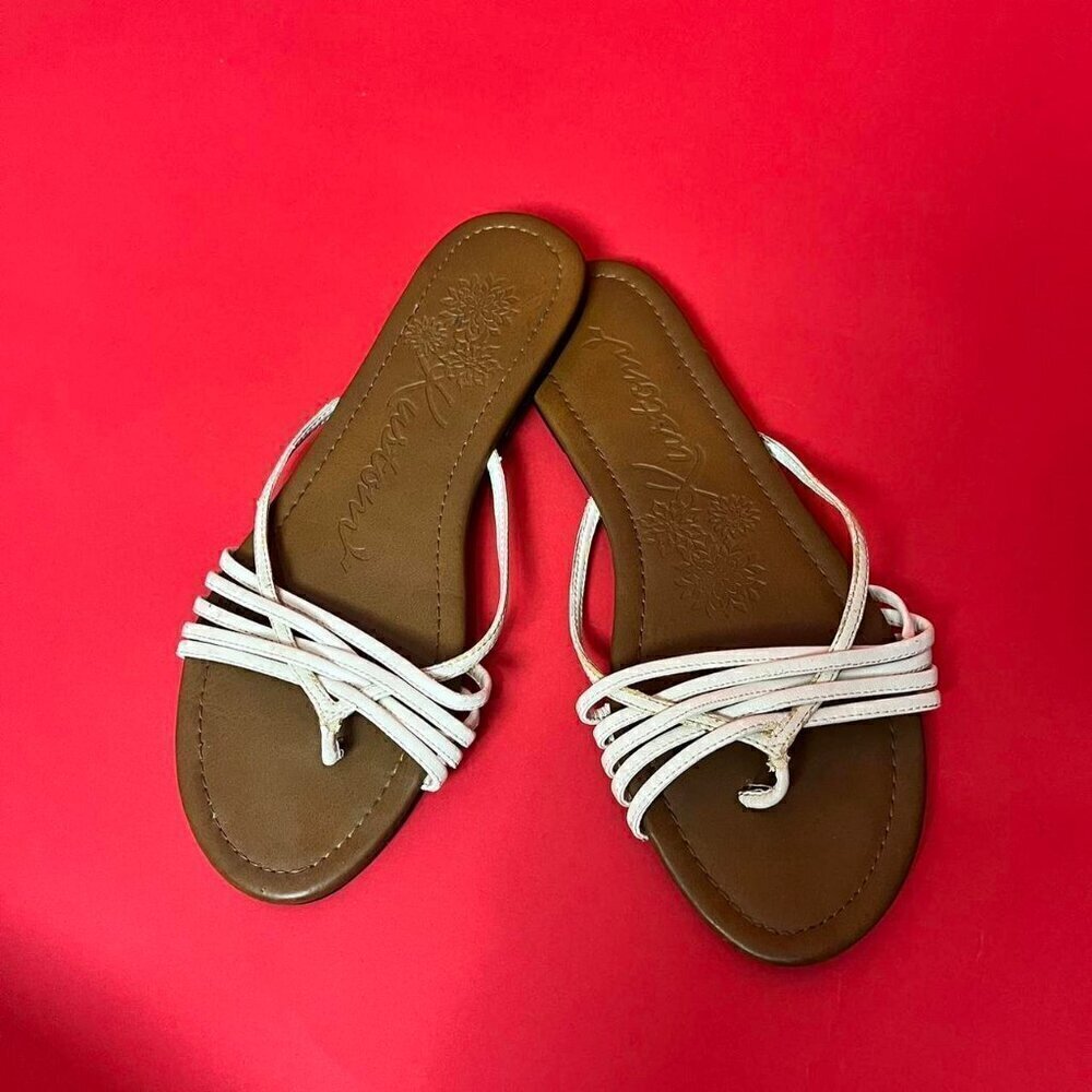 Kustom / White strappy sandals 🤎🤍